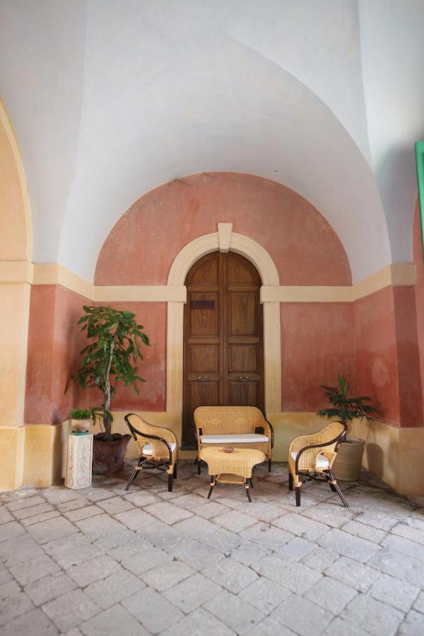 Palazzo Laura Bed & Breakfast มอร์ชาโน ดิ เลอูกา ห้อง รูปภาพ